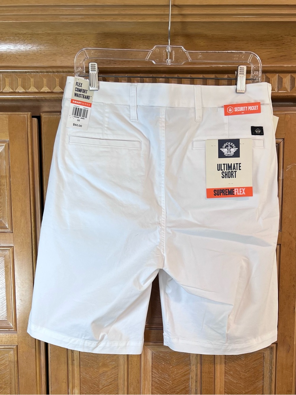 Dockers men’s white chino shorts NWT - Picture 2 of 2